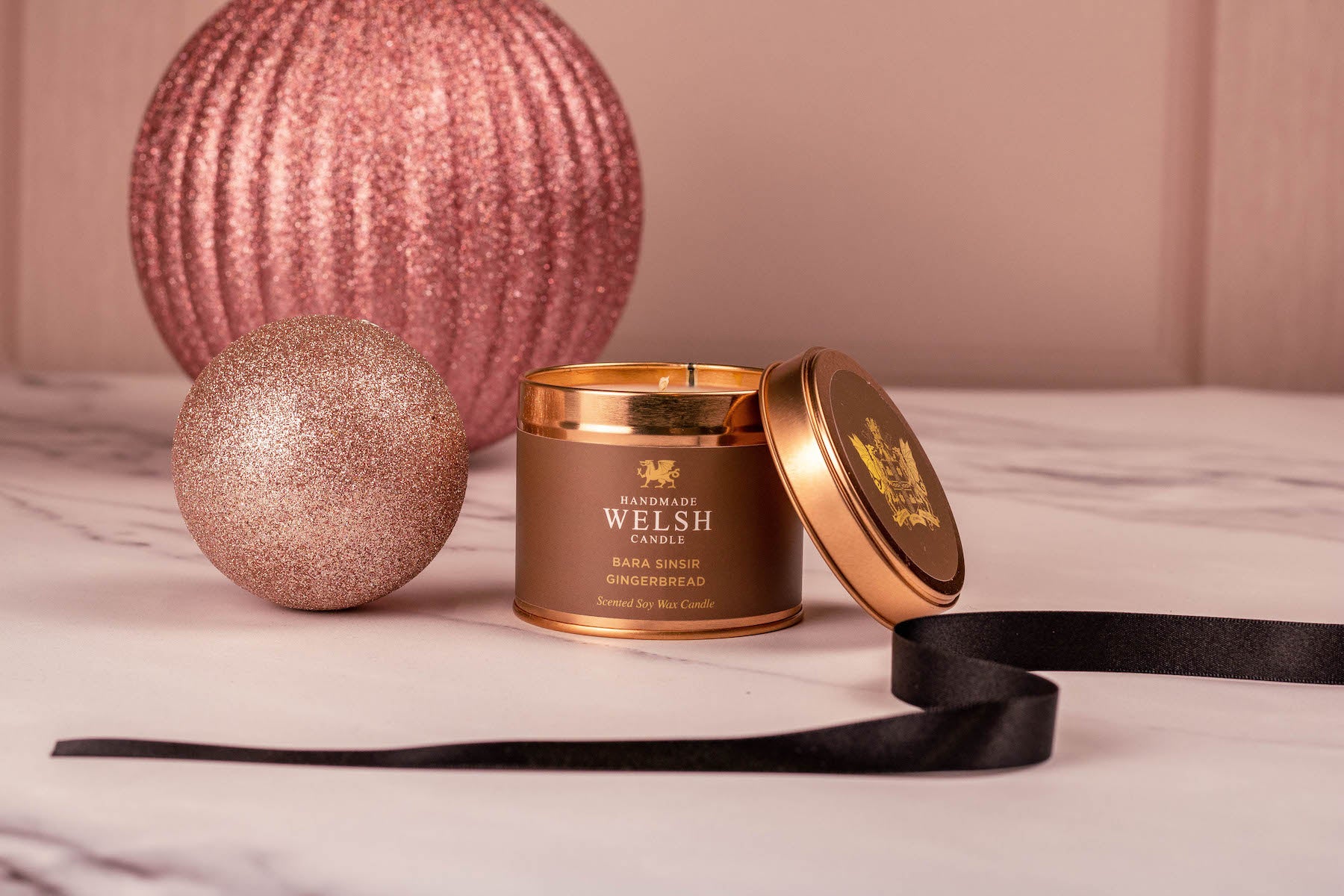 Cannwyll Tin Nadolig Sinsir 2024